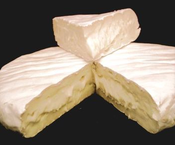 גבינת קממבר עגולה, צילום: Dominik Hundhammer