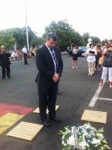שר התיירות סלס מיסז'ניקוב בטקס במקום הפיגוע בבורגס. (צילום: דוברות משרד התיירות)