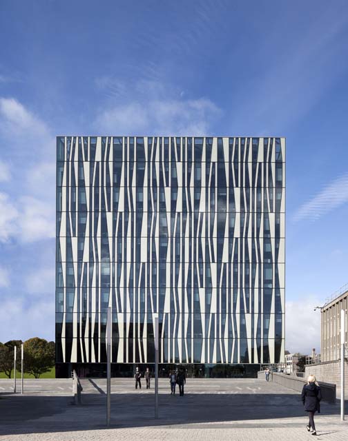 הספרייה החדשה באוניברסיטת אברדין, סקוטלנד. צילום באדיבות: Schmidt Hammer Lassen Architects