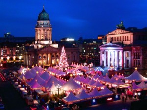 שוק חג המולד בברלין. מתקיים מסוף נובמבר עד סוף דצמבר. (צילום: Stiller)