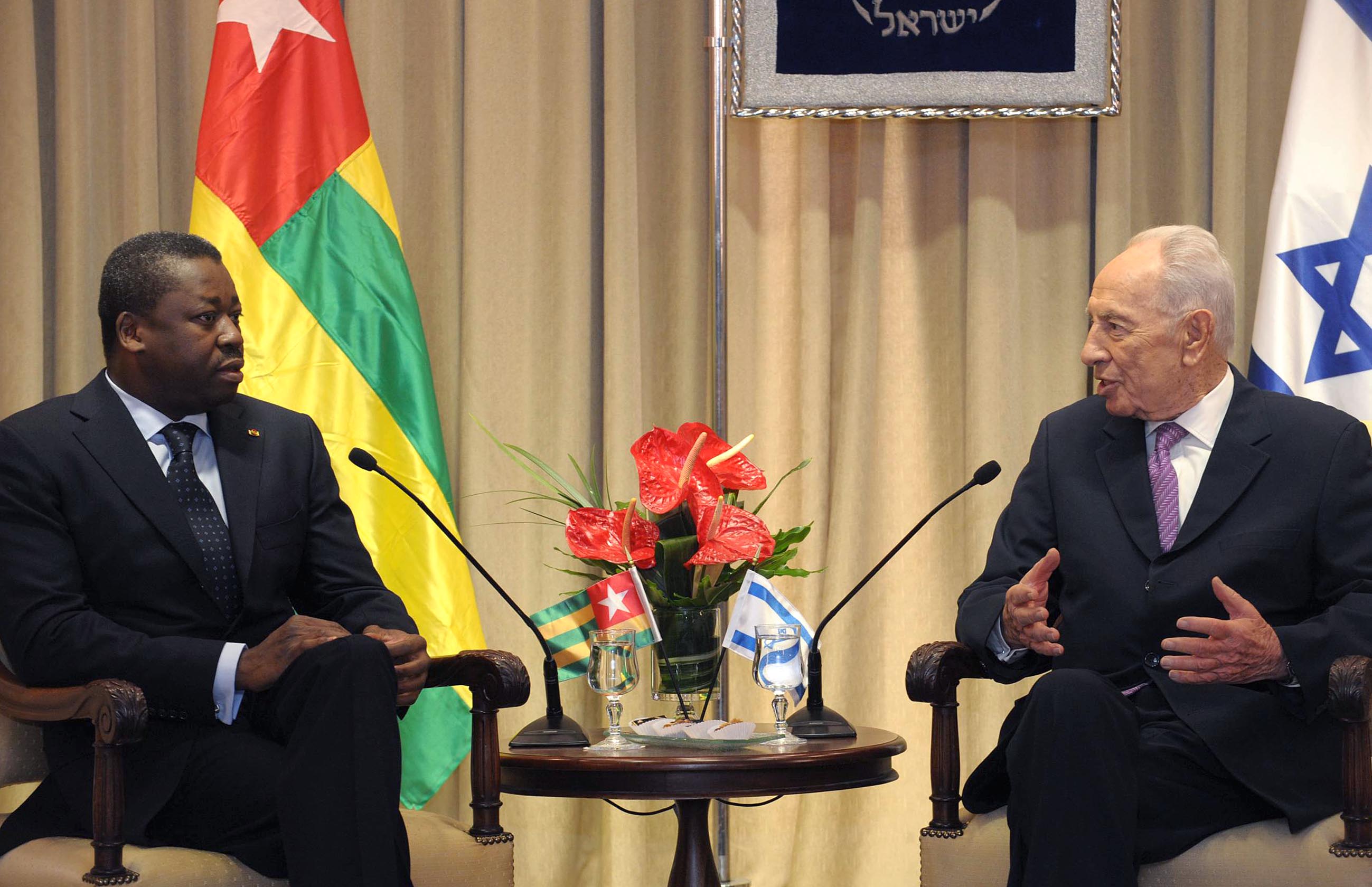 נשיא טוגו לפרס: "נתמוך בכם גם במועצת הביטחון"