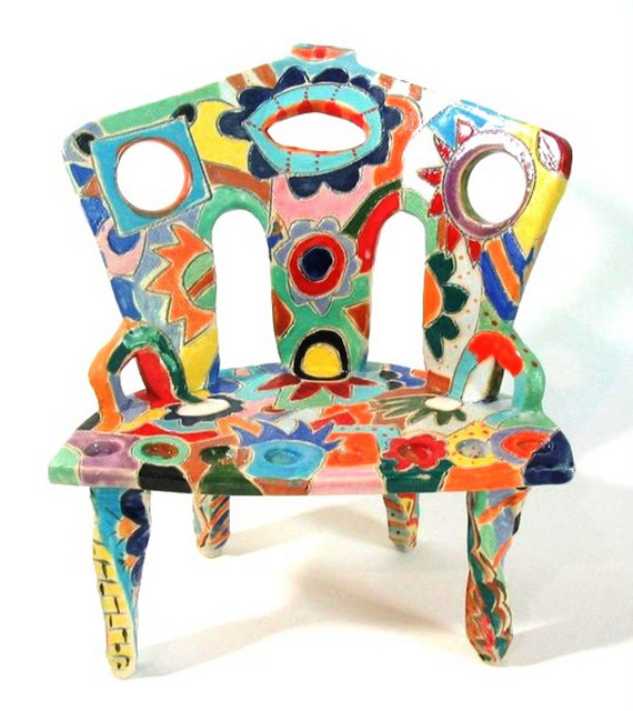חנוכית כסא בעיצוב גיתית טן-פי. גלריה "8 ביפו". 
