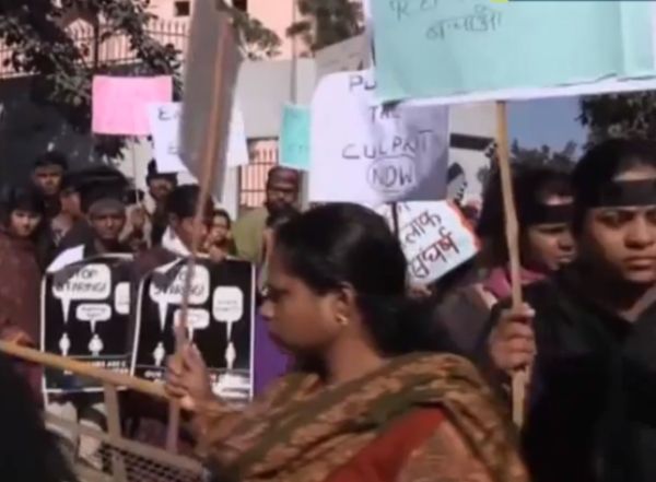 סניגור הודי: ג'יוטי סינג פאנדיי אשמה בכך שנאנסה