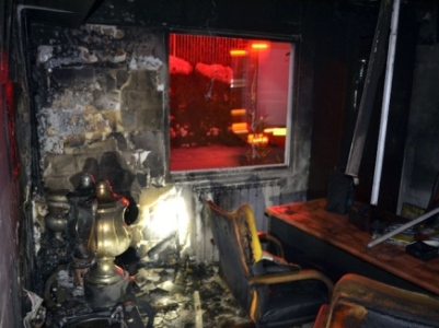 משרדי בית"ר ירושלים הוצתו ועלו באש