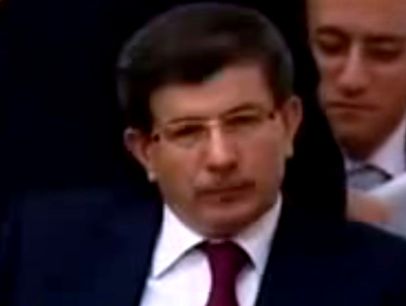 שר החוץ הטורקי: מדוע סוריה לא מגיבה לתקיפה הישראלית?