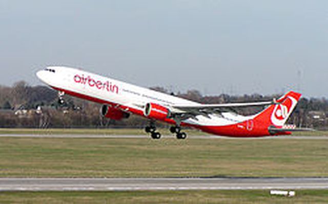 מטוס איירבס A330 של אייר ברלין. טיסה ישירה מברלין לשיקאגו