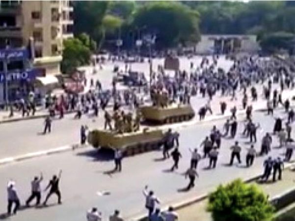 צבא מצרים במרדף אחר חמושים שתקפו הבוקר בסיני