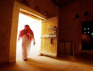 האם תיטרק הדלת הסעודית בפרצופו של אובמה? (באדיבות: Lucie Debelkova) 