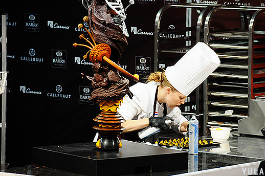     Marike Van Beurden הזוכה במקום השני בתחרות World Chocolate Masters צילום : יולה זובריצקי