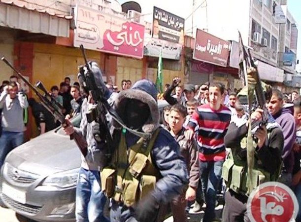 אלפי פלסטינים צעדו בהלוויות פעילי הטרור שנהרגו בג'נין