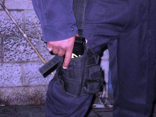 28 חודשי מאסר לשוטר שהורשע בהתעללות עם אקדח טייזר