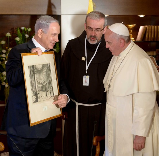 פגישת ראש הממשלה והאפיפיור: "אנחנו שומרים על הזכויות של הנוצרים במדינת ישראל" (צילום: אבי אוחיון/לע"מ)