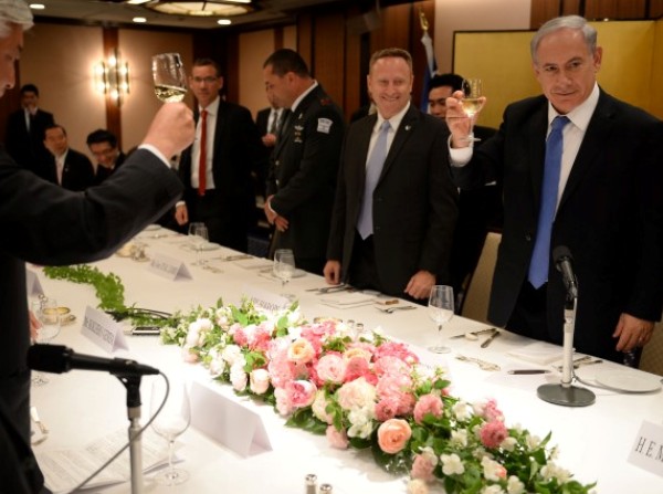 נתניהו בפגישה עם אגודת הידידות ישראל-יפן (צילום: קובי גדעון/לע"מ)
