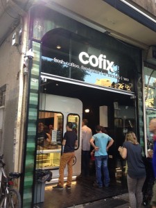 קפה קופיקס בקינג ג'ורג' תל אביב. המהפיכה שהחלה בקפה עוברת עתה לסופרמרקטים. צילום ויקיפדיה