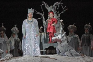  המלכה האם והנסיך ה"תינוק", האופרה ממוסקבה, תמונה של יח"צ