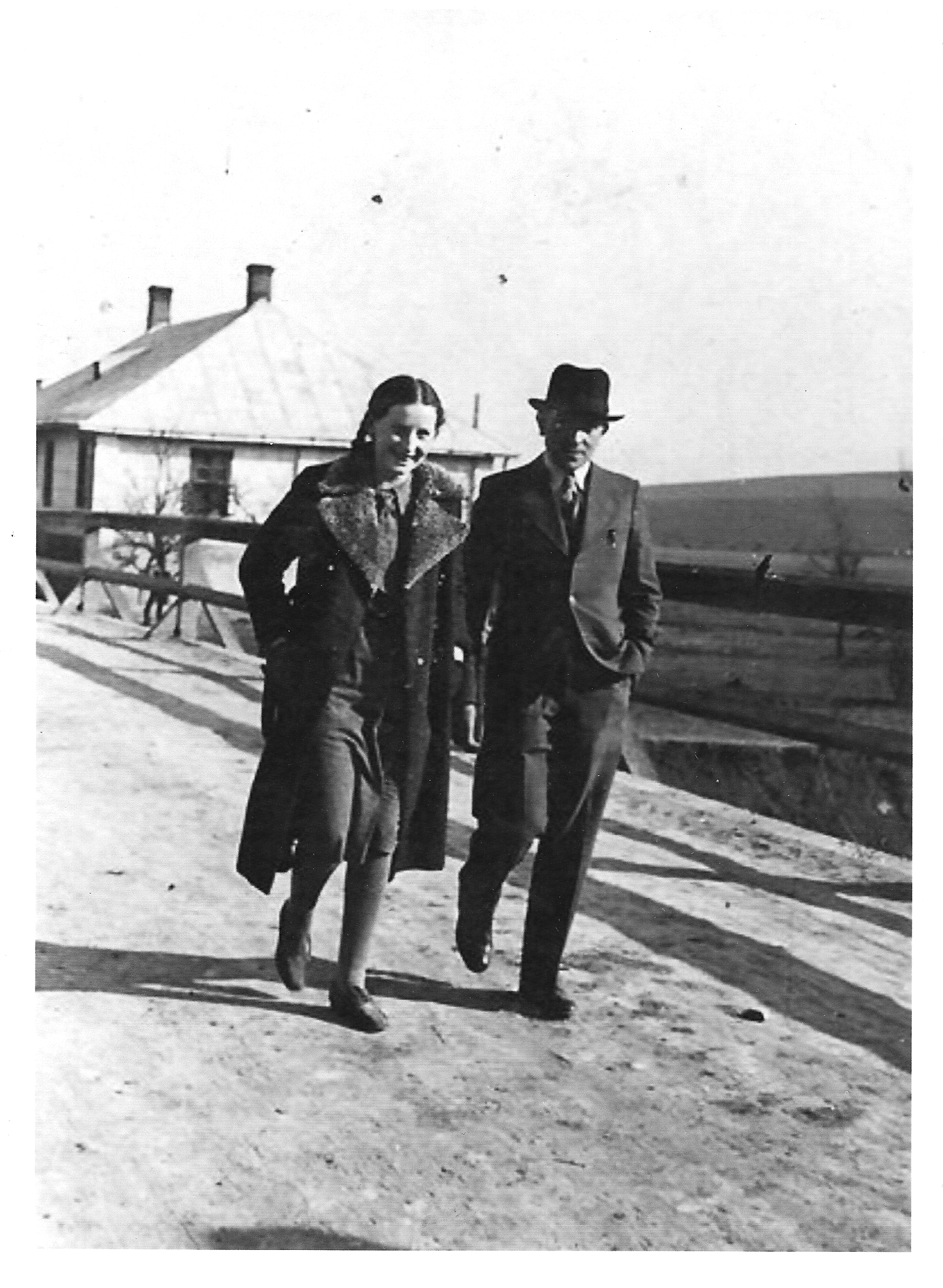 פרידה סטארי וקרוב משפחה, ברימאנוב 1939