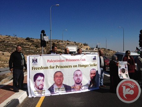 500 אסירים פלסטינים פתחו בשביתת רעב