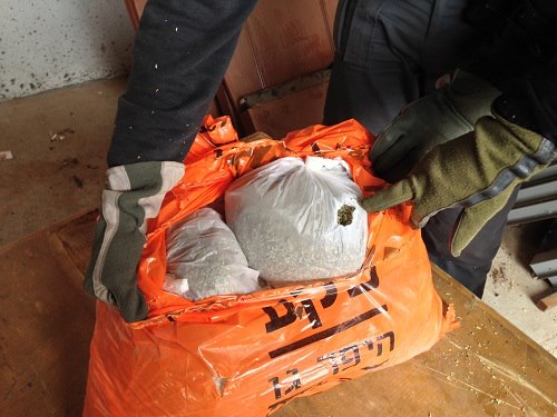 אהרונוביץ': המשטרה החרימה מאות ק"ג של סמי פיצוציות
