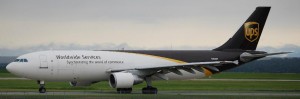מטוס מטען איירבס A300 של חברת UPS