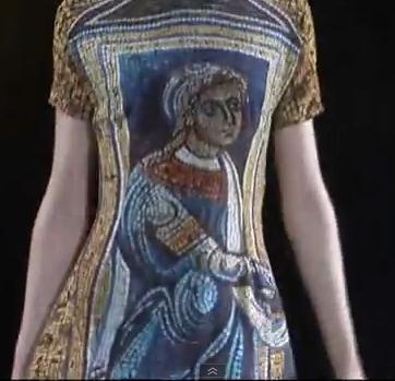 הדפס בדמות קדוש נוצרי מימי הביניים. דולצ'ה וגבאנה - תצוגת סתיו-קיץ 2013