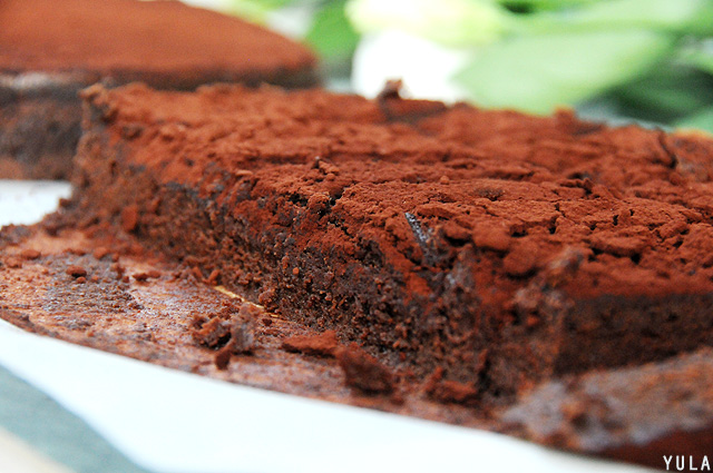 עוגת שוקולד - נמסיס (צילום: יולה זובריצקי)
