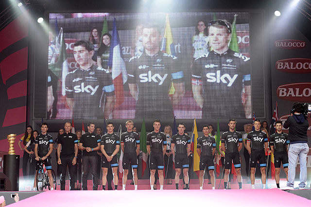 Team Sky (בריטניה). צילום: Fabio Ferrari - LaPresse