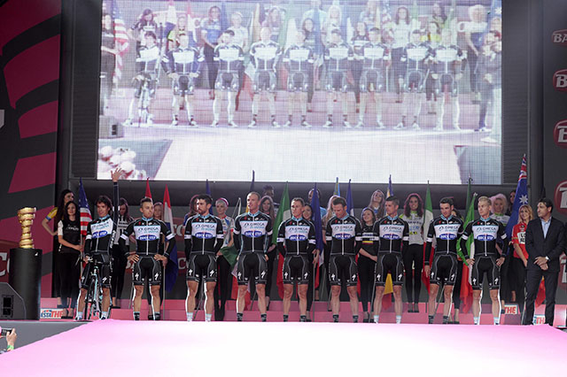 Omega Pharma – Quick Step Cycling Team (בלגיה). צילום: Fabio Ferrari - LaPresse