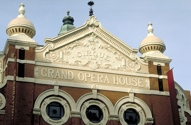 בית האופרה, בלפסט. צילום: VisitBritain