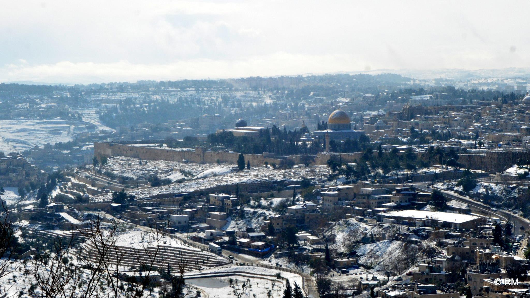 ירושלים בכוננות שלג