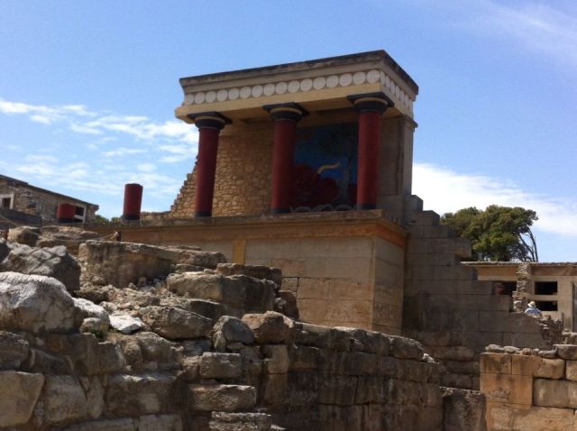 קנוסוס. אתר עתיקות מרהיב. צילמה את ארמון המלך מינוס ענת מנדל