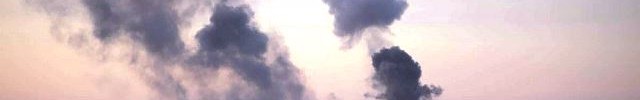 ענני עשן ההפצצות (צילום: גלובל סיטס)