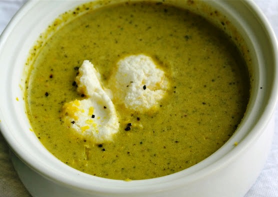 Broccoli Soup with Ricotta