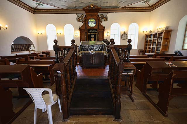בית הכנסת הראשון של המושבה (צילום דון בר דוב)